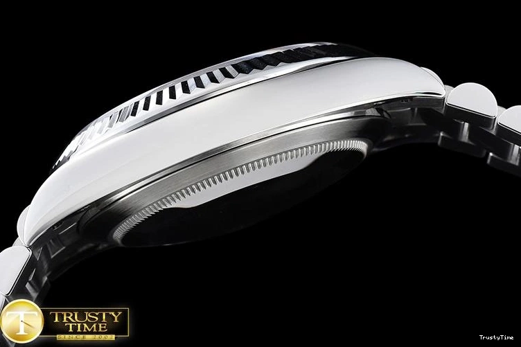 1104 RDD0206B – DayDate Bright 672